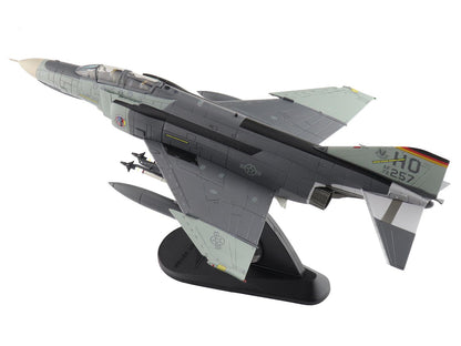 McDonnell Douglas F-4F Phantom II Fighter-Bomber Aircraft "AF72-257 20th Fighter Squadron 49th Fighter Wing Holloman AFB" (2002) United States Air Force "Air Power Series" 1/72 Diecast Model