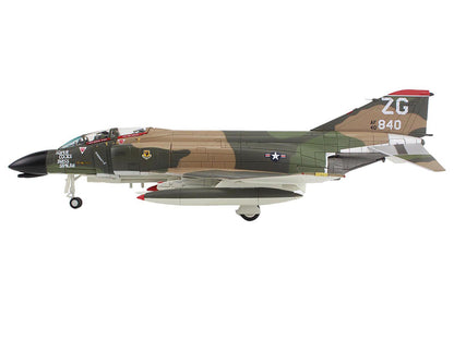 McDonnell Douglas EF-4C Wild Weasel Fighter-Bomber Aircraft "64-0840 67th TFS Korat RTAFB Super Cocks Swiss Samilar" (1971) United States Air Force "Air Power Series" 1/72 Diecast Model
