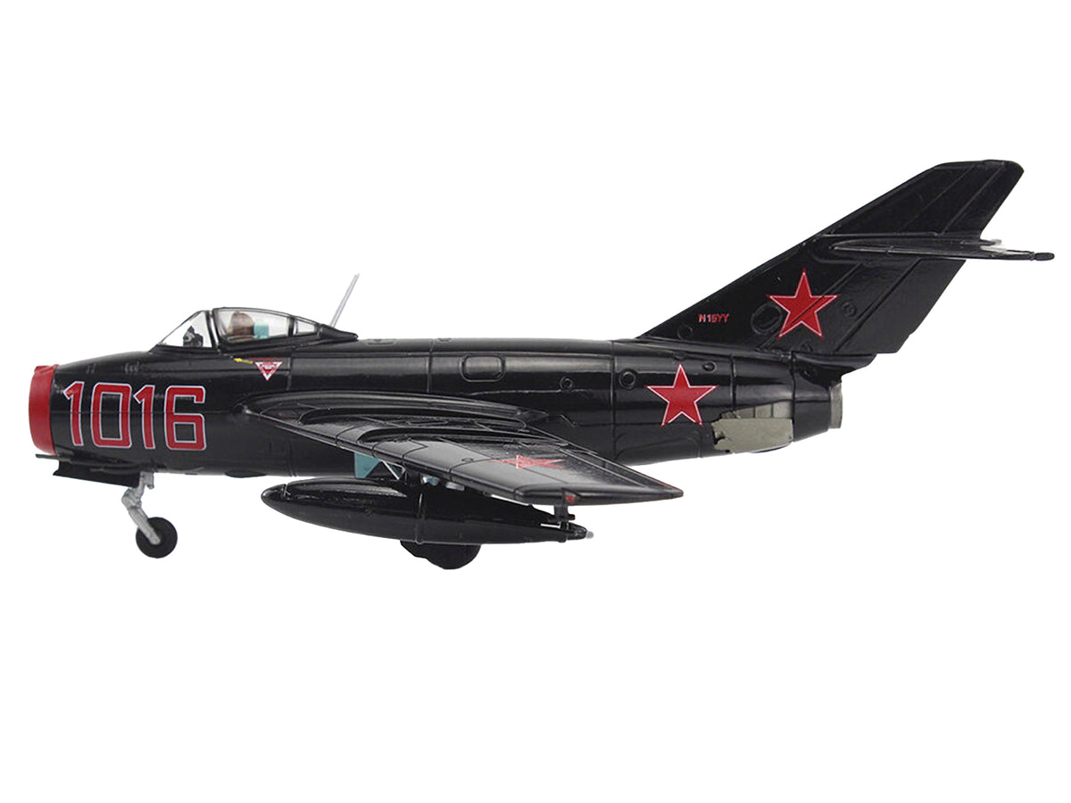 Mikoyan-Gurevich MiG-15Bis Fighter Aircraft "Experimental Combat Air Museum Kansas" "Air Power Series" 1/72 Diecast Model