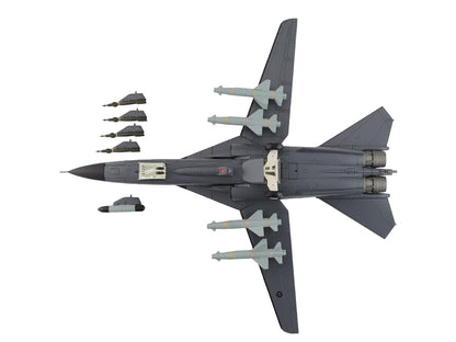 General Dynamics F-111C Pig Aircraft "A8-131 F-111 Operations 30th Anniversary" (2003) Royal Australian Air Force "Air Power Series" 1/72 Diecast Model