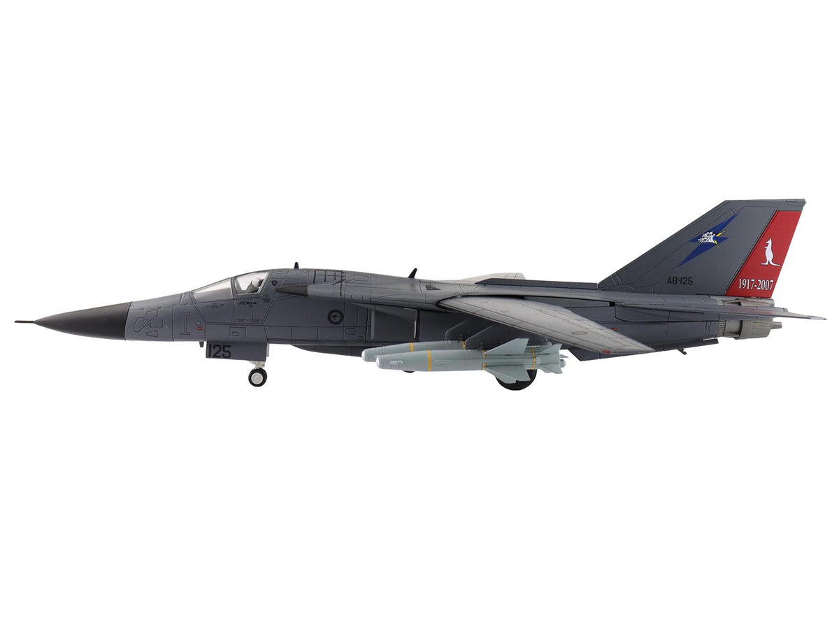 General Dynamics F-111C Pig Aircraft "90th Anniversary of No. 6 Squadron" (2007) Royal Australian Air Force  "Air Power Series" 1/72 Diecast Model