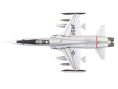 Northrop F-5A Freedom Fighter Aircraft "38381" (1960s) United States Air Force "Air Power Series" 1/72 Diecast Model