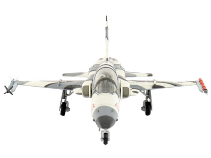 Northrop F-5F Tiger II Aircraft "810834 Franken Tiger VFC-111 Sundowners" (2023) United States Navy "Air Power Series" 1/72 Diecast Model