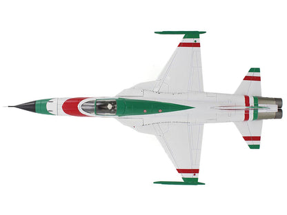 Northrop F-5E Tiger II Aircraft "#1 3-7099 IIAF Golden Crown" Imperial Iranian Air Force "Air Power Series" 1/72 Diecast Model