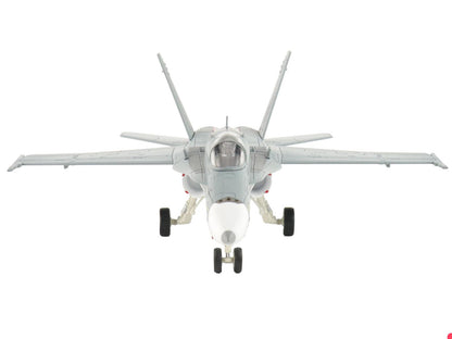 McDonnell Douglas F/A-18C Hornet Aircraft "VFA-15 Retro TAC Demo Jet VFA-106 Gladiators" (2017) United States Navy "Air Power Series" 1/72 Diecast Model