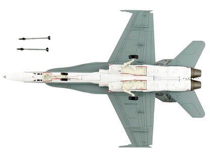 McDonnell Douglas F/A-18C Hornet Aircraft "VFA-15 Retro TAC Demo Jet VFA-106 Gladiators" (2017) United States Navy "Air Power Series" 1/72 Diecast Model