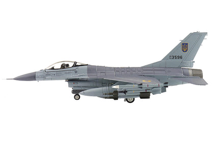 Lockheed F-16AM Fighting Falcon Fighter Aircraft "UA24-3596 Pylon Integrated Dispenser System Plus" (2024) Ukrainian Air Force "Air Power Series" 1/72 Diecast Model