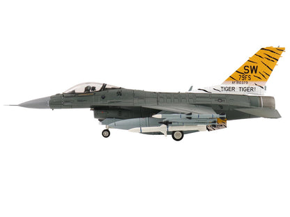 Lockheed F-16CM Fighting Falcon Fighter Aircraft "91-0379 Tiger Tiger 1 79th Fighter Squadron Shaw Air Force Base" (2023) United States Air Force "Air Power Series" 1/72 Diecast Model