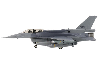 Lockheed F-16D Fighting Falcon Fighter Aircraft "6831 Block 70" (2025) Republic of China Air Force "Air Power Series" 1/72 Diecast Model