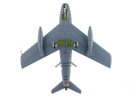 Canadair Sabre Mk.6 Fighter Aircraft "23622 430 Squadron" (1950s) Royal Canadian Air Force "Air Power Series" 1/72 Diecast Model