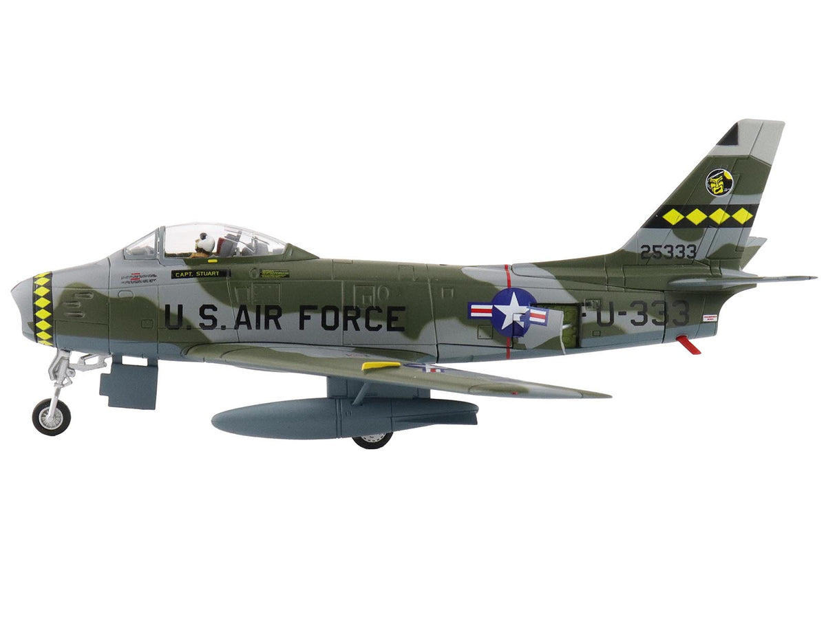 North American F-86F Sabre Fighter Aircraft "25333 461st Fighter Day Squadron West Germany" (1955) United States Air Forces in Europe "Air Power Series" 1/72 Diecast Model