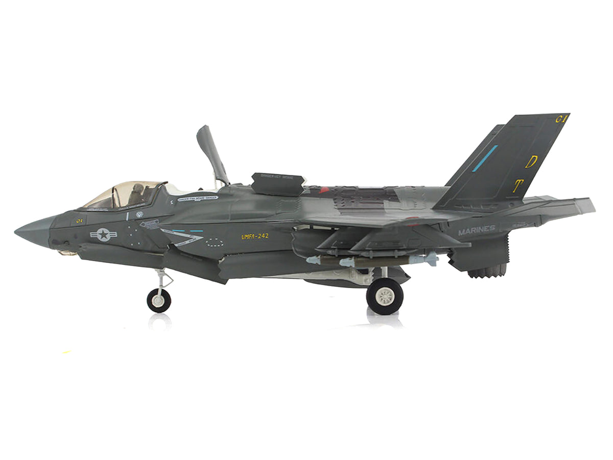 Lockheed F-35B Lightning II Aircraft (Beast Mode) "169623 VMFA-242 Bats Iwakuni Japan" (2024) United States Marine Corps "Air Power Series" 1/72 Diecast Model