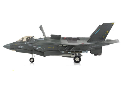 Lockheed F-35B Lightning II Aircraft (Beast Mode) "169623 VMFA-242 Bats Iwakuni Japan" (2024) United States Marine Corps "Air Power Series" 1/72 Diecast Model