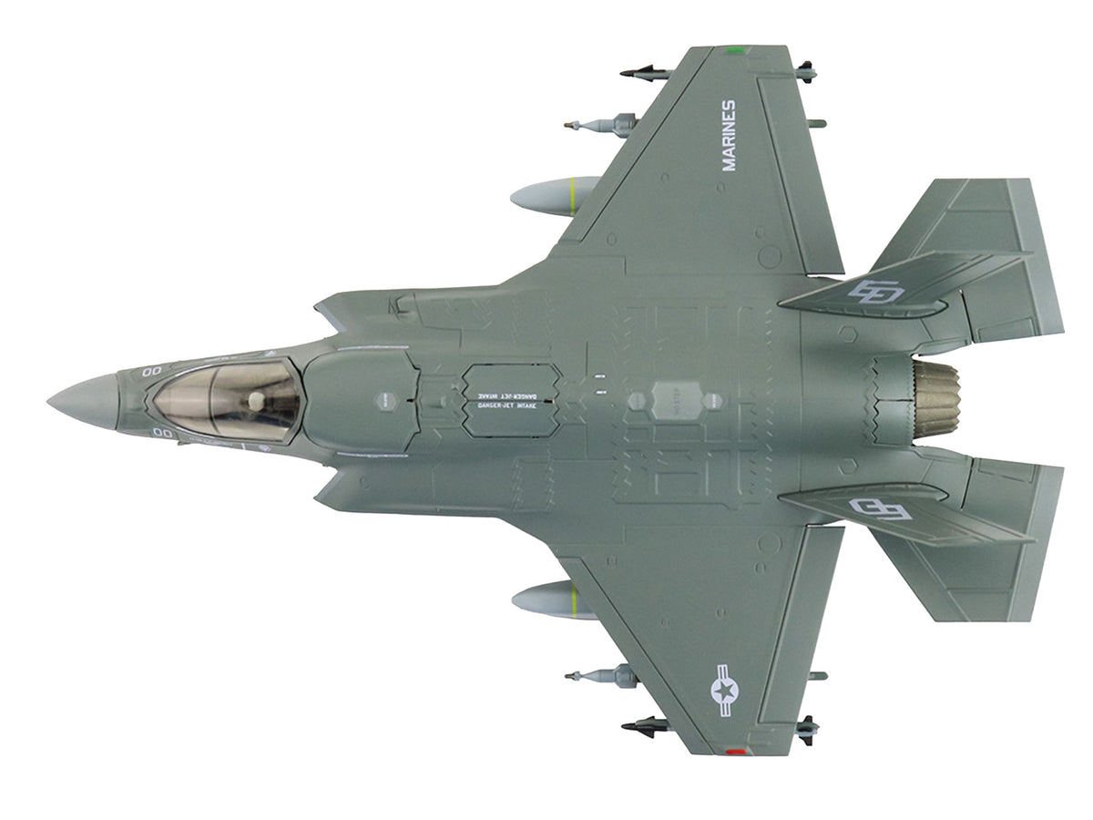 Lockheed Martin F-35B Lightning II Aircraft (Beast Mode) "170533 VMFA-533 Hawks" (2025) United States Marine Corps "Air Power Series" 1/72 Diecast Model