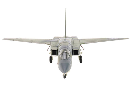 North American RA-5C Vigilante Aircraft "149313 RVAH-6 Fleurs Experimental Scheme USS Constellation" (1966) United States Navy "Air Power Series" 1/72 Diecast Model