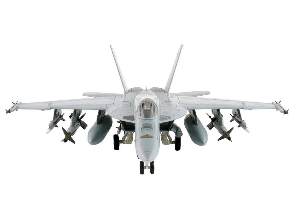 Boeing F/A-18E Super Hornet Fighter Aircraft "Dagger Team (with decals)" United States Navy "Air Power Series" 1/72 Diecast Model