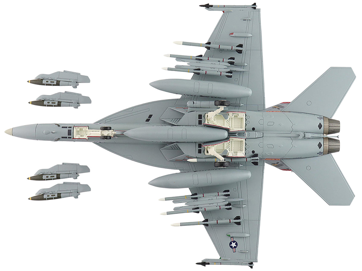 Boeing F/A-18E Super Hornet Fighter Aircraft "168910 Golden Warriors VFA-87 Operation Inherent Resolve" (2017) United States Navy "Air Power Series" 1/72 Diecast Model