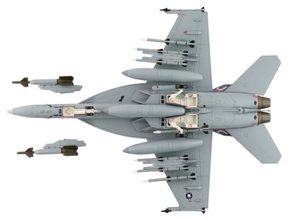 Boeing F/A-18E Super Hornet Fighter Aircraft "166817 VFA-136 Knighthawks USS Trumman" (2024) United States Navy "Air Power Series" 1/72 Diecast Model