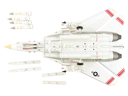 Grumman F-14A Tomcat Fighter Aircraft "VFA-124 Gunfighters" (1978) United States Navy "Air Power Series" 1/72 Diecast Model