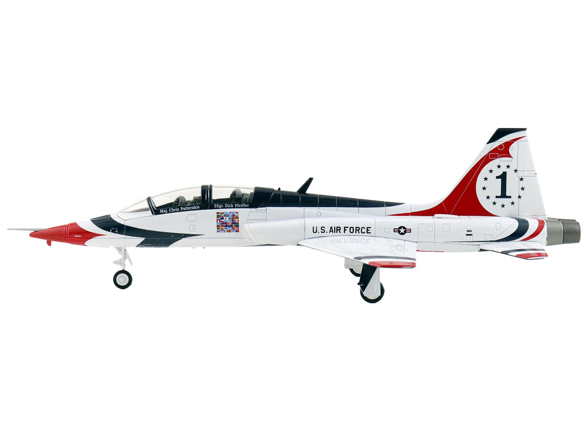 Northrop T-38 NASA Aircraft "#1 Thunderbirds" (1970s) United States Air Force "Air Power Series" 1/72 Diecast Model