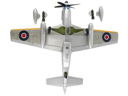 North American Mustang Mk.IV Fighter Aircraft "Flight Lieutenant Arthur S. 'Joe' Doley 19th Squadron" (1945) British Royal Air Force "Air Power Series" 1/48 Diecast Model