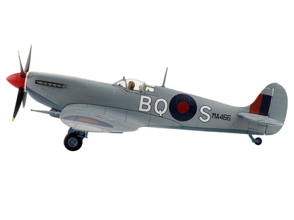 Supermarine Spitfire Mk IXc Fighter Aircraft "MA466 BQ-S No. 451 Squadron Corsica" (1944) Royal Australian Air Force "Air Power Series" 1/48 Diecast Model