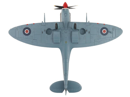 Supermarine Spitfire Mk IXc Fighter Aircraft "MA466 BQ-S No. 451 Squadron Corsica" (1944) Royal Australian Air Force "Air Power Series" 1/48 Diecast Model