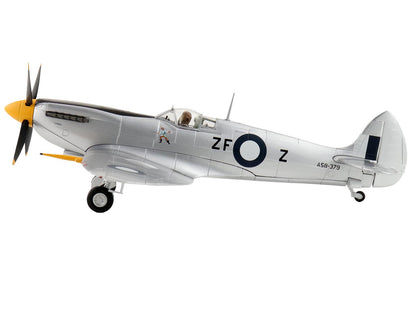 Supermarine Spitfire Mk VIII Fighter Aircraft "A53-379 Flight Lieutenant David Glaser No. 549 Squadron Strauss Airstrip" (1944) Royal Australian Air Force "Air Power Series" 1/48 Diecast Model