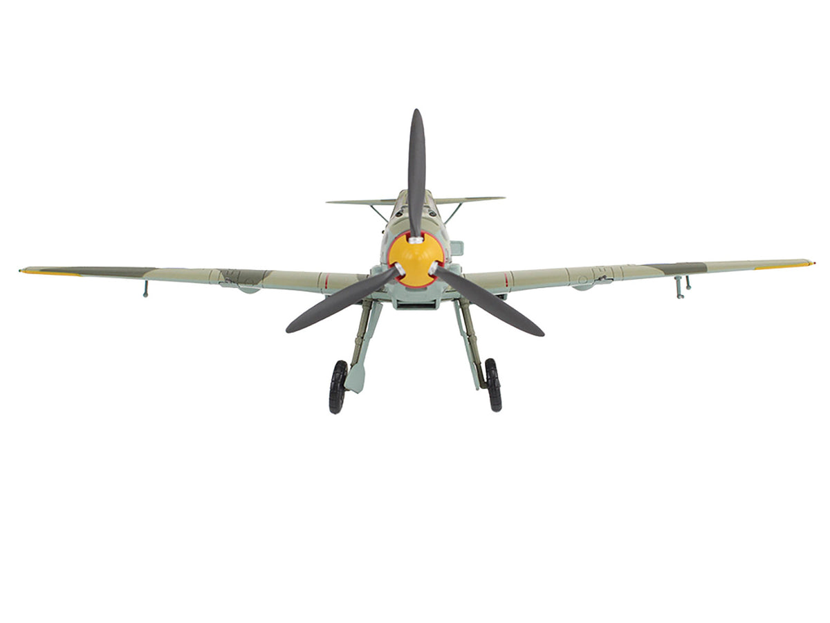 Messerschmitt Bf 109E-3 Fighter Aircraft "White 2 Jan Reznak 13.(slow)/JG 52 Kraznodar USSR" (1943) German Luftwaffe "Air Power Series" 1/48 Diecast Model
