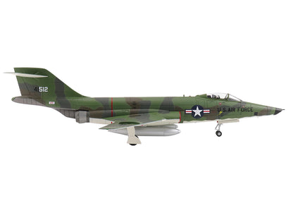 McDonnell RF-101A Voodoo Fighter Aircraft "54-1512 363rd Tactical Reconnaissance Wing Udorn Royal Thai Air Force Base" (1965) United States Air Force "Air Power Series" 1/72 Diecast Model