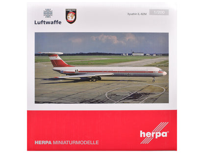 Ilyushin IL-62M Commercial Aircraft "German Luftwaffe" (11+22) White with Red Stripes 1/200 Diecast Model Airplane