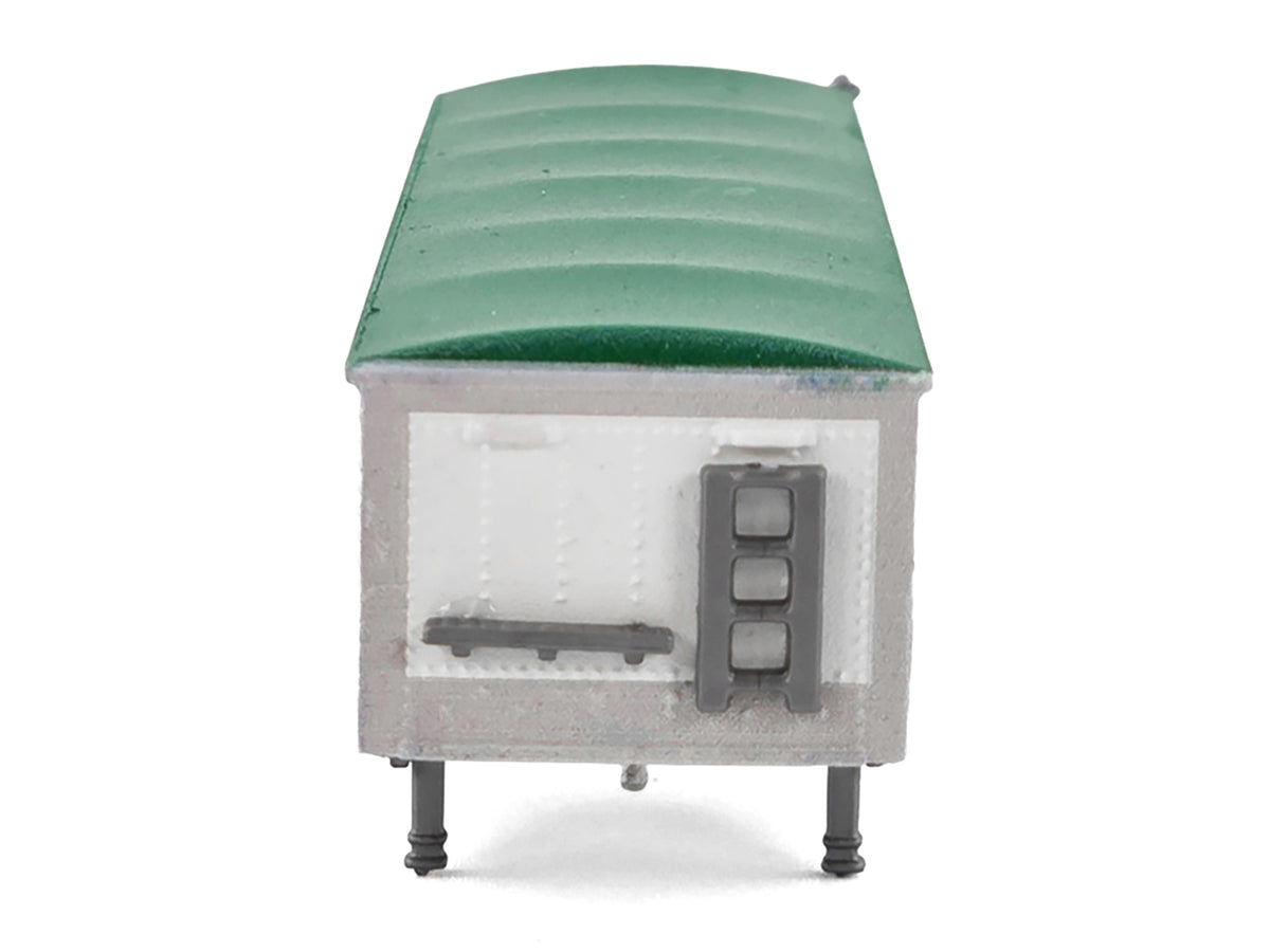 Covered Grain Trailer White with Green Tarp "Nutrena Feeds" 1/87 (HO) Plastic Model Car