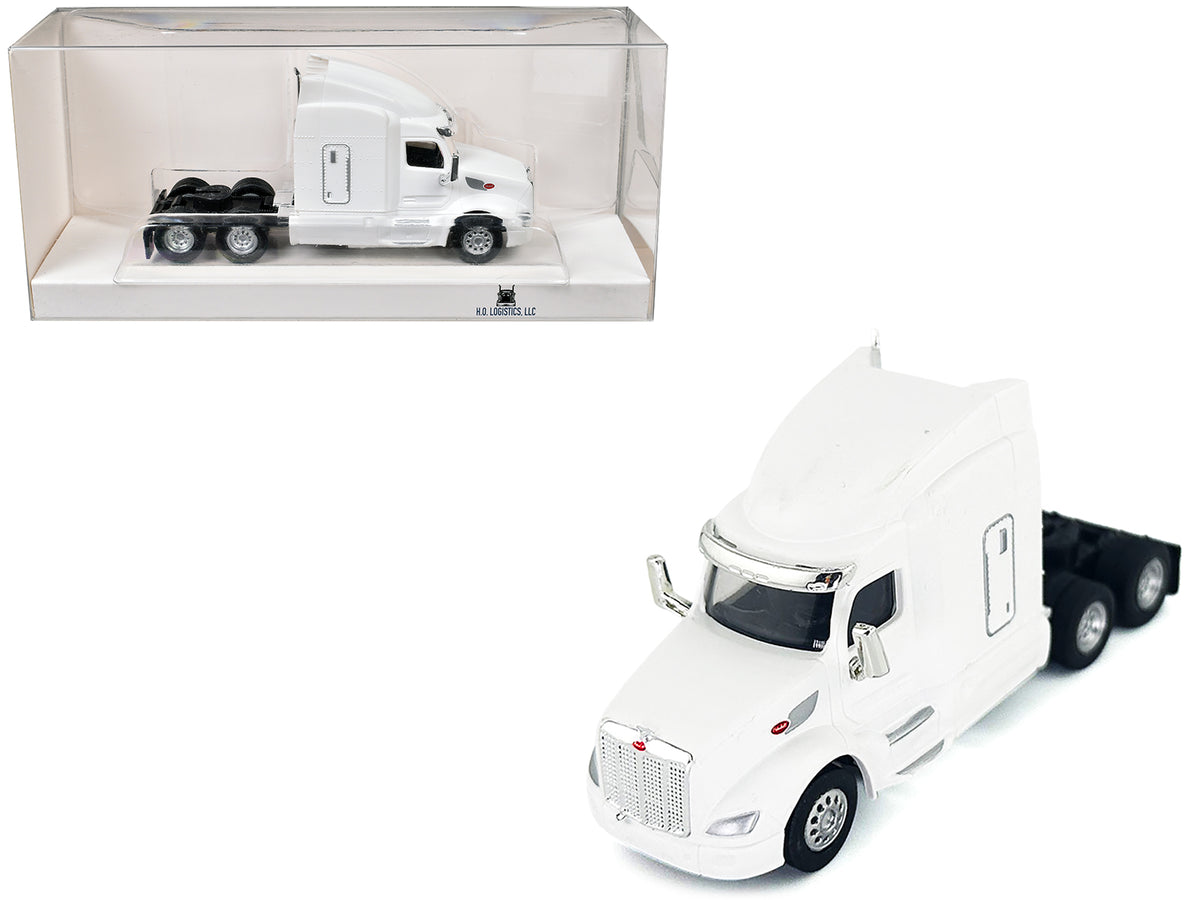 Peterbilt 579 Sleeper Cab White 1/87 (HO) Plastic Model Car