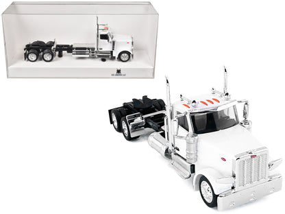 Peterbilt 589 2-Axel Day Cab White 1/87 (HO) Plastic Model Car