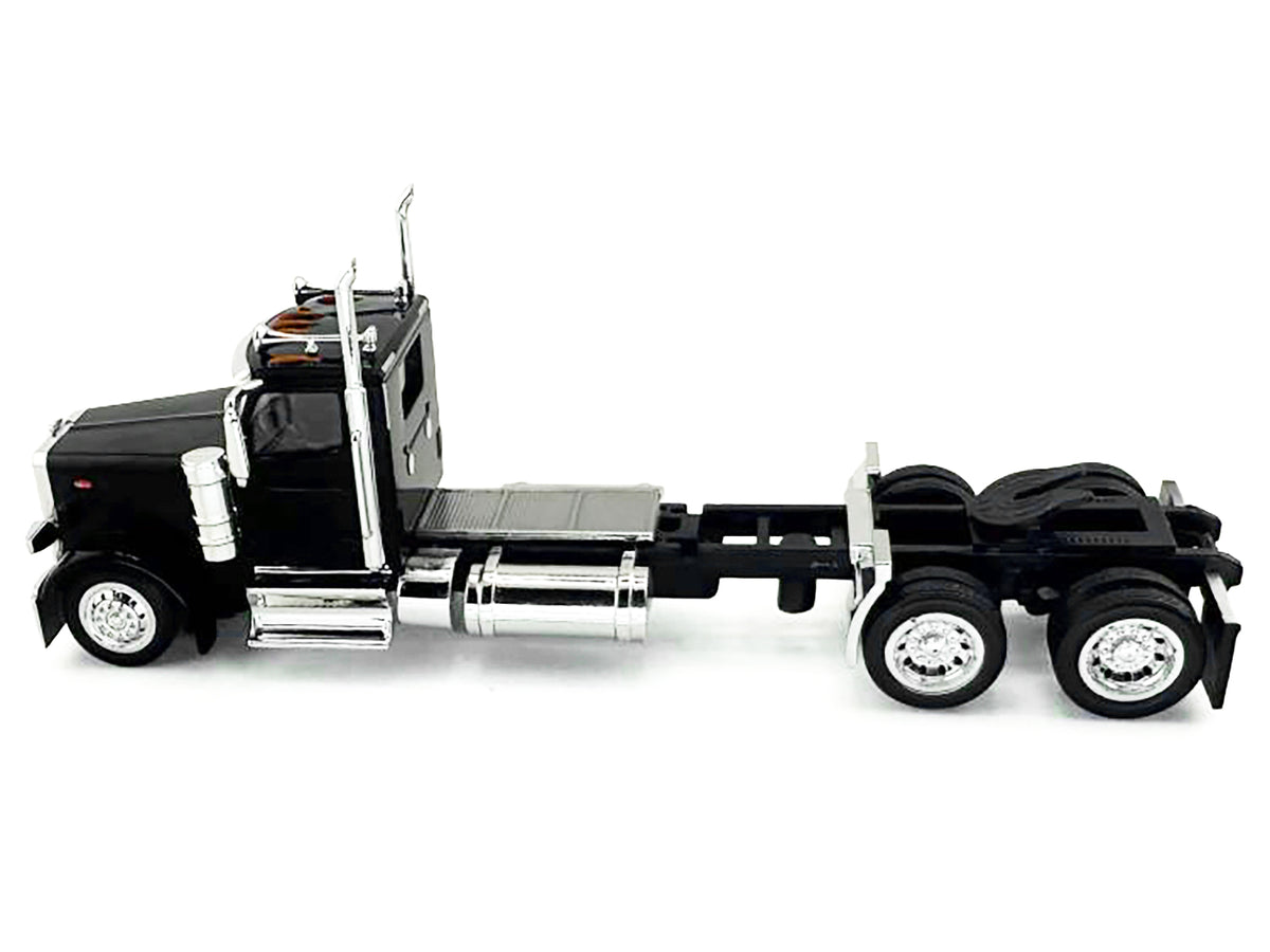 Peterbilt 589 2-Axel Day Cab Black 1/87 (HO) Plastic Model Car