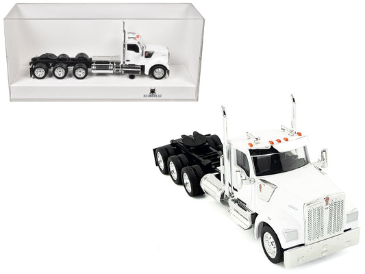 Kenworth W990 3-Axel Day Cab White 1/87 (HO) Plastic Model Car