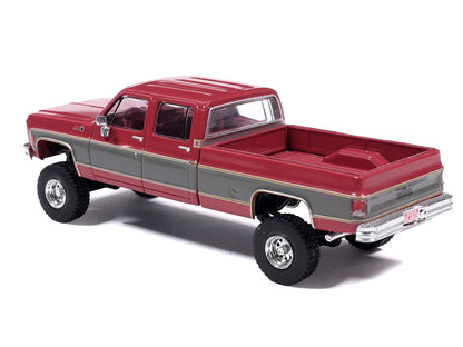 1977 GMC Sierra Grande K2500 Wideside Crew Cab Pickup Truck Dark Red Metallic with Gray Side Stripes 1/64 Diecast Model Car