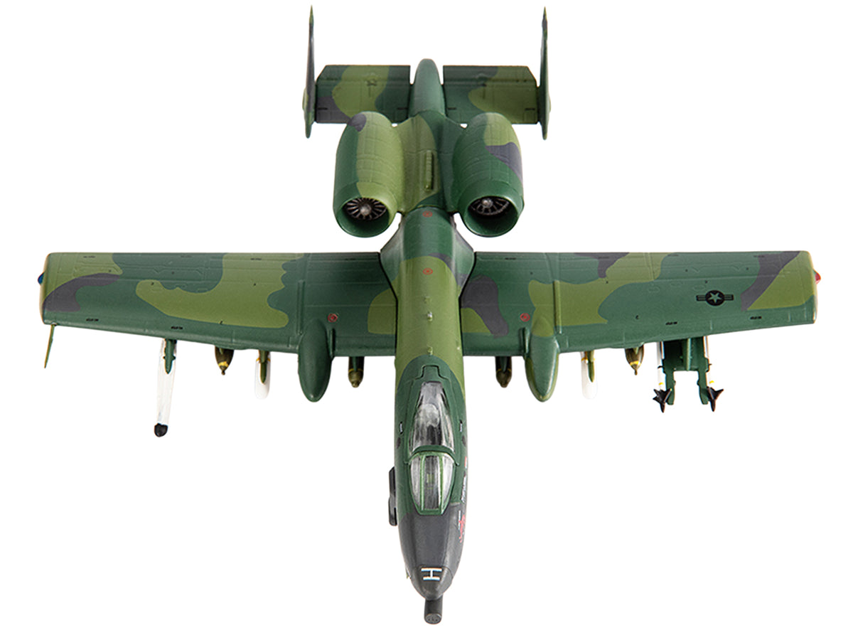 Fairchild Republic A-10 Thunderbolt II Attack Aircraft "23rd Tactical Fighter Wing 706th Fighter Squadron Operation Desert Storm" (1991) United States Air Force 1/144 Diecast Model