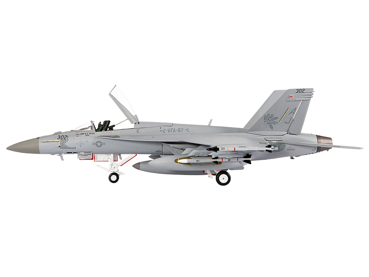 Boeing F/A-18E Super Hornet Aircraft "VFA-87 Golden Warriors USS George H. W. Bush" (2017) United States Navy 1/72 Diecast Model