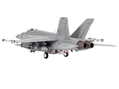 Boeing F/A-18E Super Hornet Aircraft "VFA-87 Golden Warriors USS George H. W. Bush" (2017) United States Navy 1/72 Diecast Model