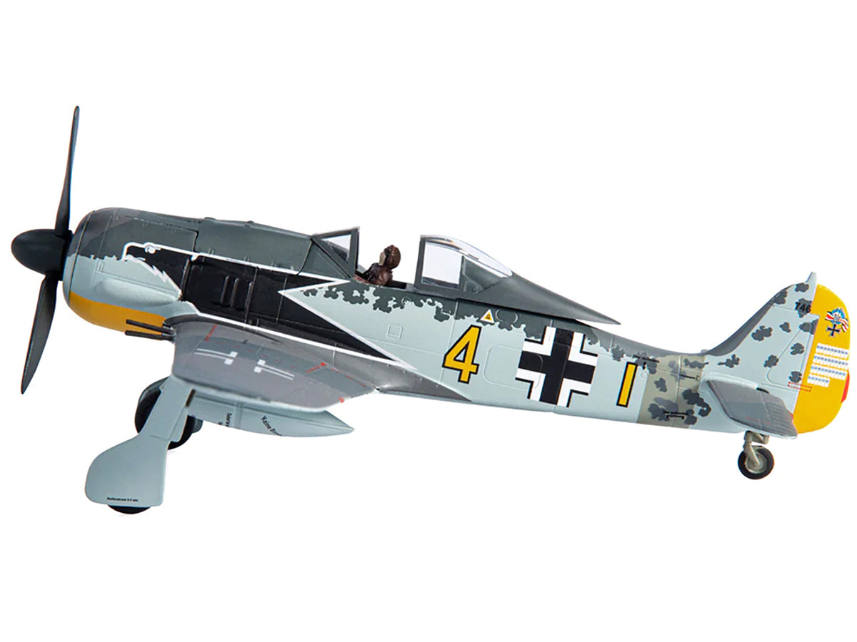 Focke-Wulf FW 190A-4 Fighter Aircraft "Major Siegfried Schnell Luftwaffe JG2 France" (1943) 1/72 Diecast Model