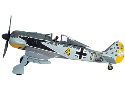 Focke-Wulf FW 190A-4 Fighter Aircraft "Major Siegfried Schnell Luftwaffe JG2 France" (1943) 1/72 Diecast Model