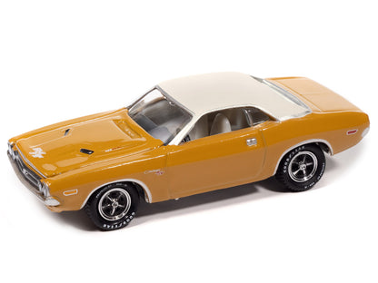 1971 Dodge Challenger R/T Butterscotch with White Top and Interior "Classic Gold Collection" 1/64 Diecast Model Car