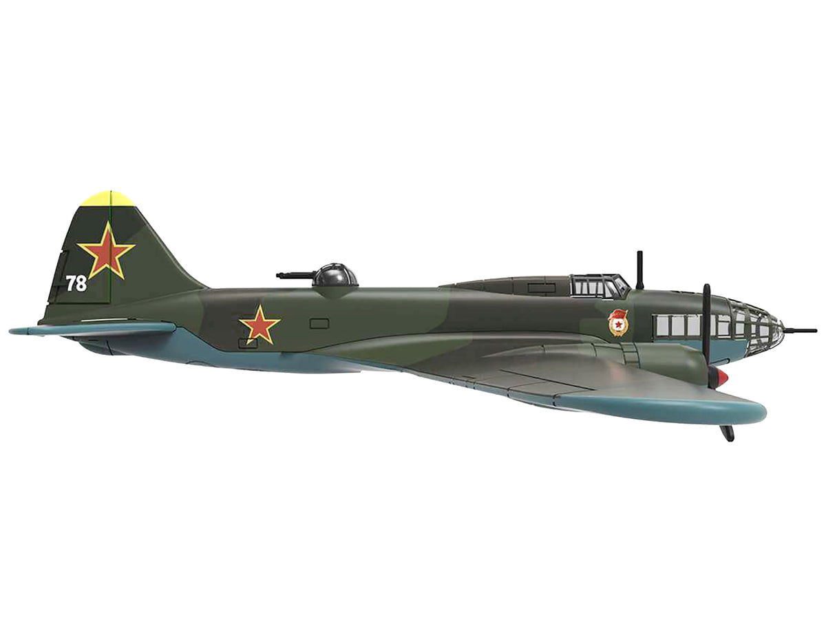 Ilyushin IL-4 Bomber Aircraft "Soviet Baltic Fleet Guards Regiment" (1942) "Planes of World War II" Series 1/144 Diecast Model Airplane