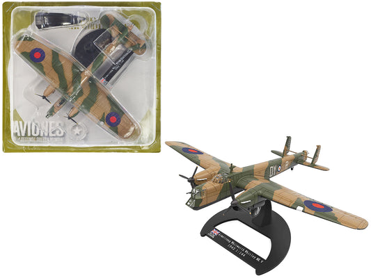 Armstrong Whitworth Whitley Mk.V Bomber Aircraft "No. 102 Squadron RAF Driffield" Royal Air Force (1940) "Planes of World War II" Series 1/144 Diecast Model Airplane