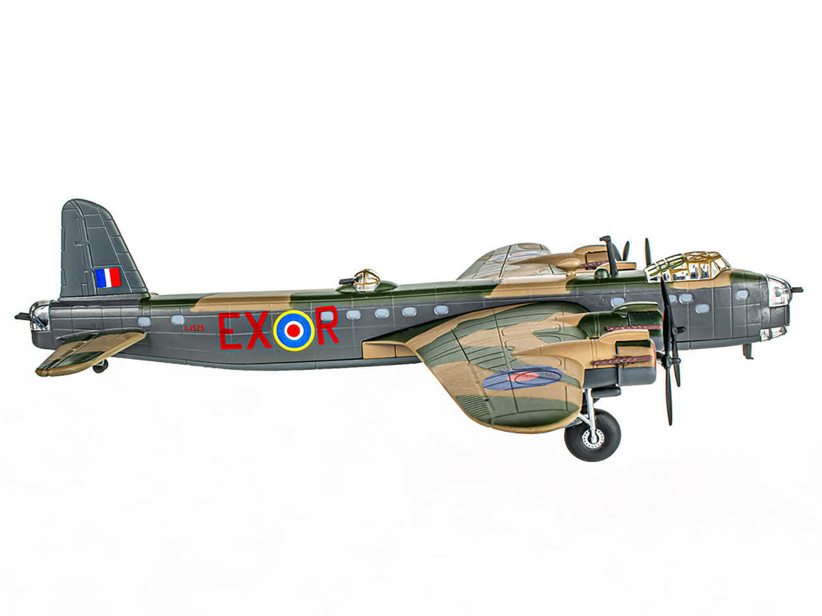 Short Stirling Mk.III Aircraft "Jolly Roger No. 199 Squadron 100 Group" (1943) British Royal Air Force "Planes of World War II" Series 1/144 Diecast Model Airplane