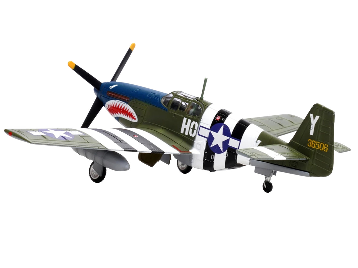 North American P-51B Mustang Aircraft "John Bennett 487th Fighter Squadron 352nd Fighter Group Blue-Nosed Bastards of Bodney RAF Bodney" (1944) United States Army Air Forces 1/72 Diecast Model Airplane