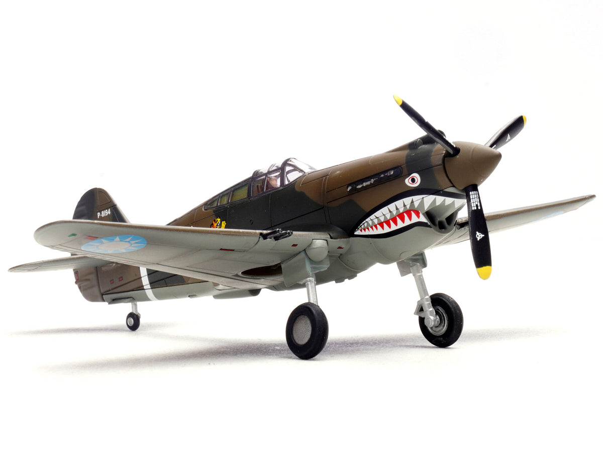 Curtiss P-40B/C Warhawk Fighter Aircraft "White 7 1st Squadron Flying Tigers Chinese Air Force" (1942) 1st American Volunteer Group 1/72 Diecast Model Airplane