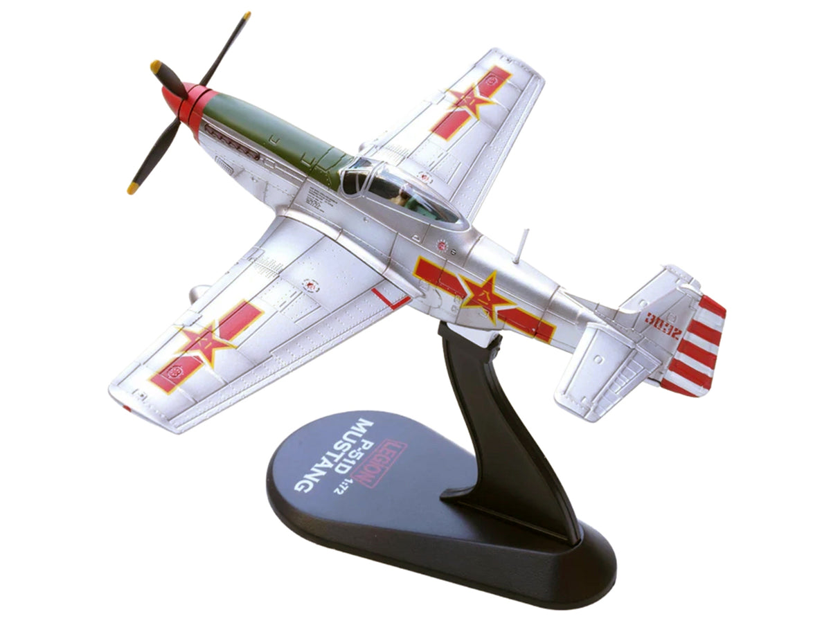 North American P-51K Mustang Aircraft "Captured from Chinese Nationalist Forces Chinese People's Revolution Military Museum" (1949) People's Liberation Army Air Force 1/72 Diecast Model Airplane