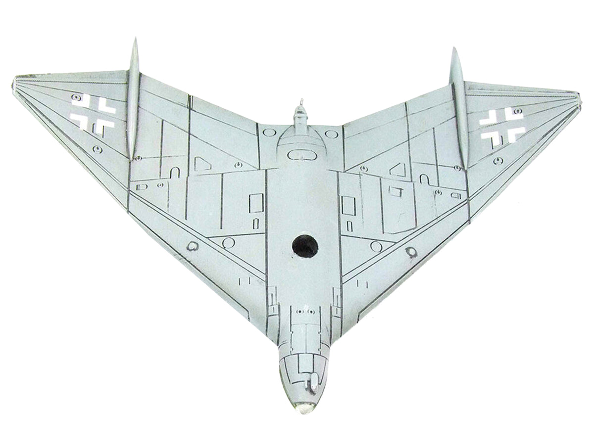 Arado E.555 Bomber Aircraft "Project Version" German Luftwaffe 1/144 Model